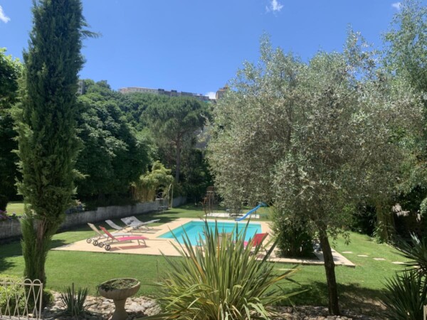 Grande piscine chauffée